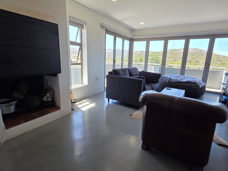 Penthouse Apartment... Rooftop Garden... Private Swimming Pool !!! - Photo 6