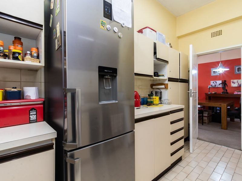 2-Bedroom Apartment for rent in Rosebank - Photo 10