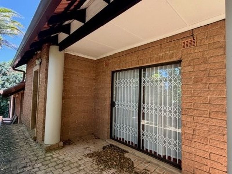 A Relaxed Seaside Sanctuary In Leisure Bay - Photo 8