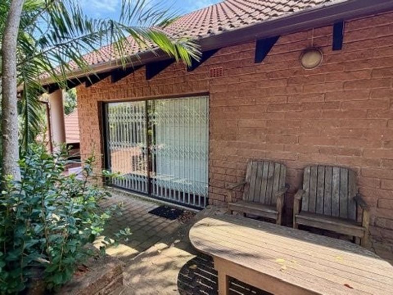 A Relaxed Seaside Sanctuary In Leisure Bay - Photo 6