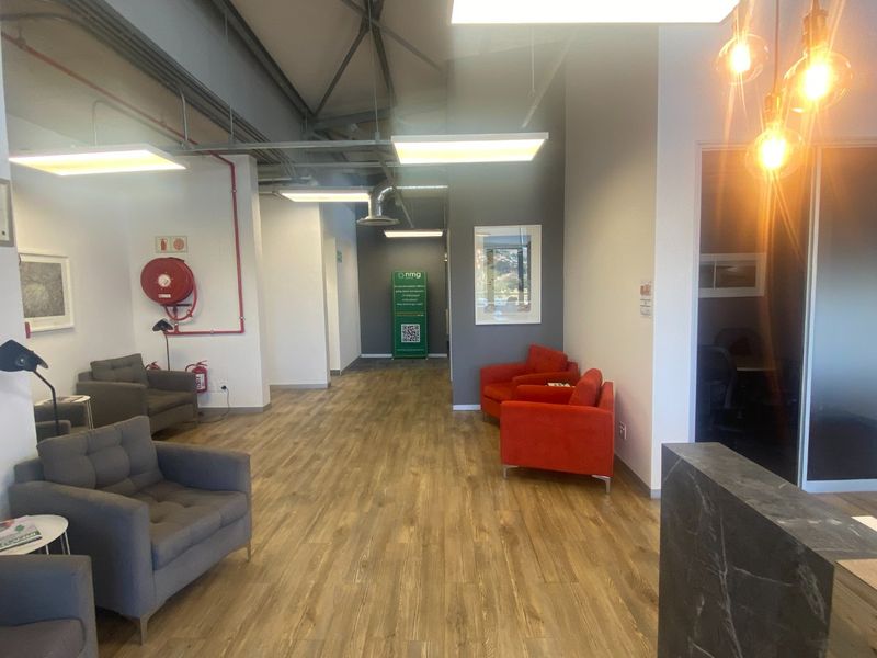 746m2 Prime Space to Let  - Photo 2