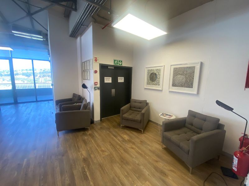 746m2 Prime Space to Let  - Photo 9