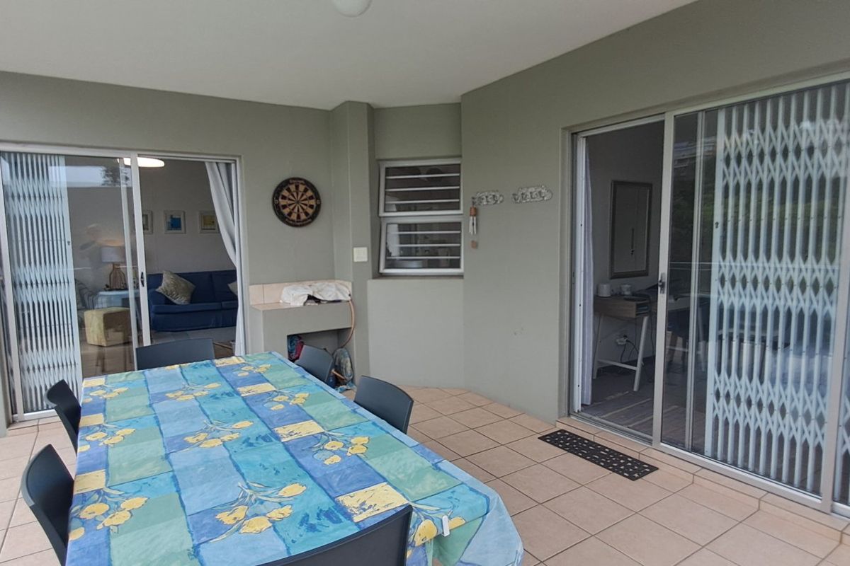 3 Bedroom Apartment overlooking Ramsgate Main Beach and Lagoon!! / SOLE MANDATE!! - Photo 3