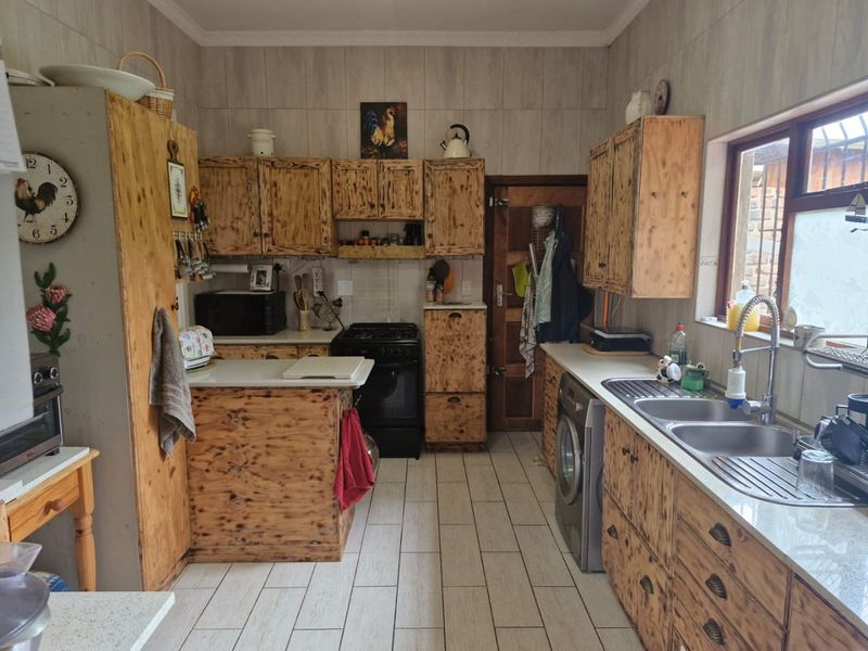 Coastal living at it's best with walking distance to the beach - Photo 8