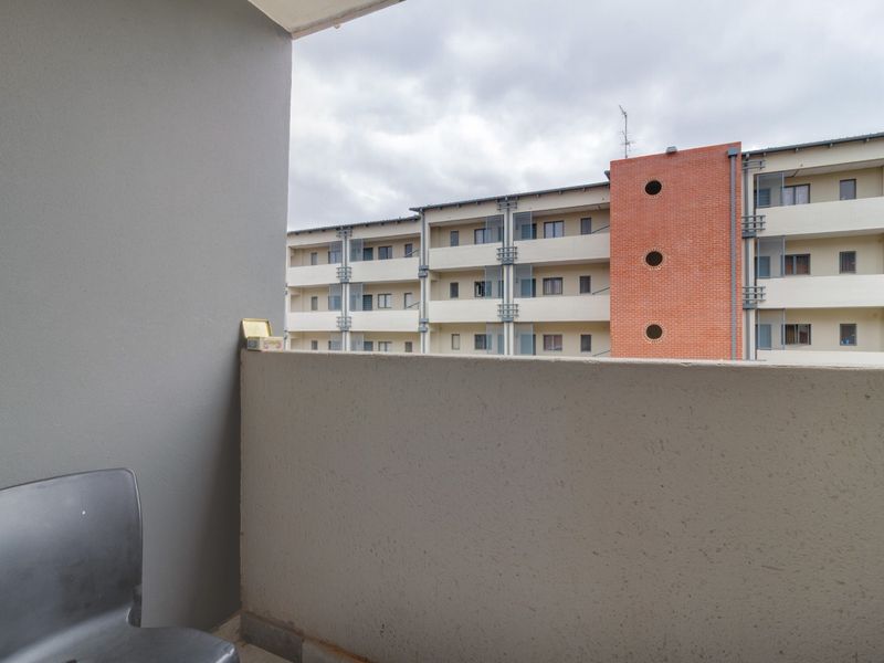 2 BEDROOM APARTMENT IN FERNDALE - Photo 9