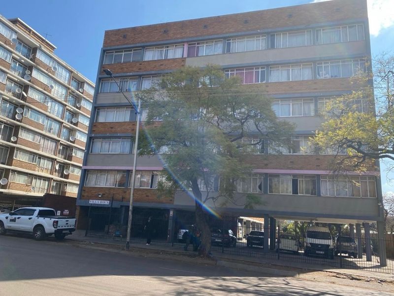 2 bedroom apartment for sale in Sunnyside  - Photo 2