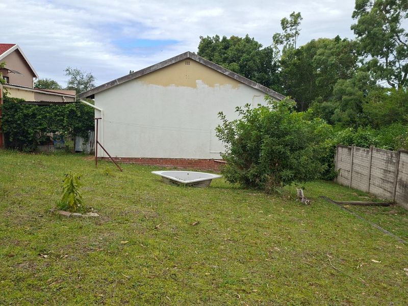 I need some TLC - Photo 4