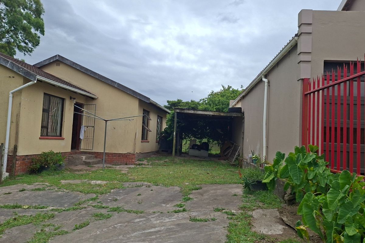 I need some TLC - Photo 2