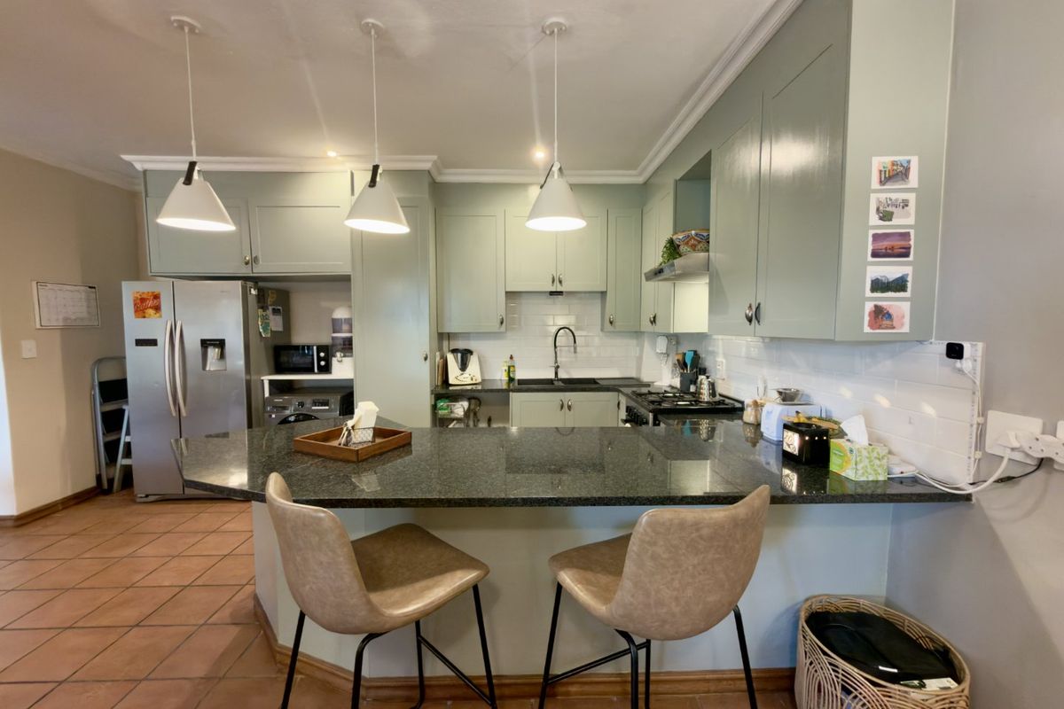 Sole & Exclusive Mandate | Modern Ground-Floor Apartment in Landsmeer Equestrian Estate - Photo 5