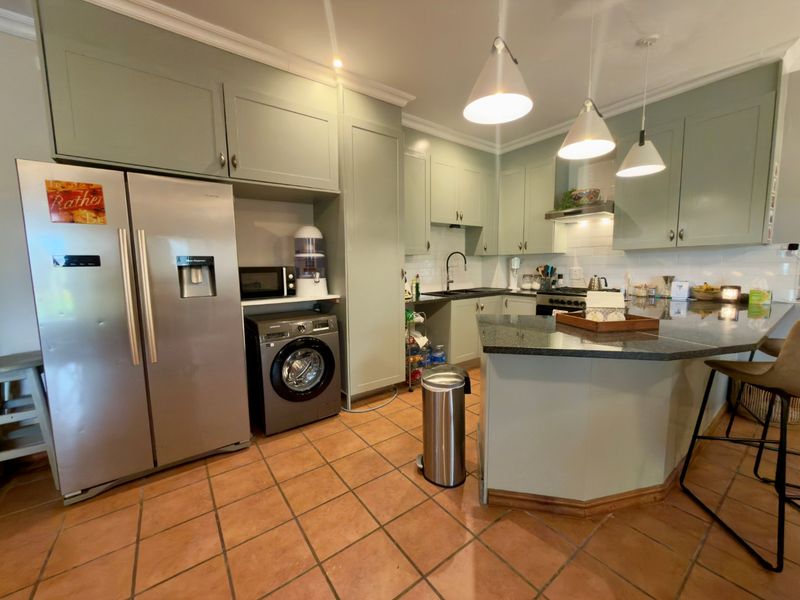 Sole & Exclusive Mandate | Modern Ground-Floor Apartment in Landsmeer Equestrian Estate - Photo 6