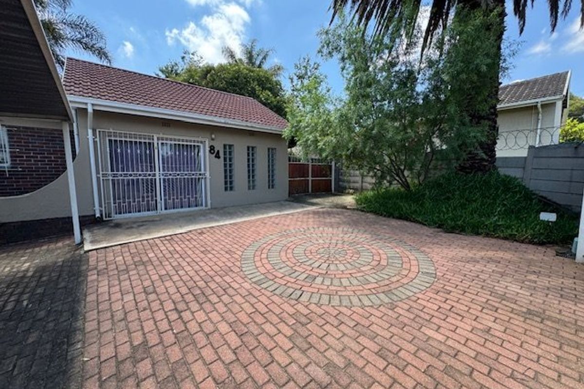 Charming Family Home in Glen Marais, Kempton Park - Photo 2