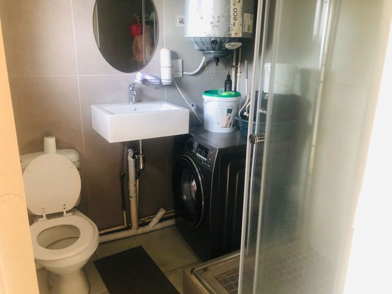 2 Bedrooms, 1 Bathroom Apartment To Let In Umkumbaan, Durban - Photo 8