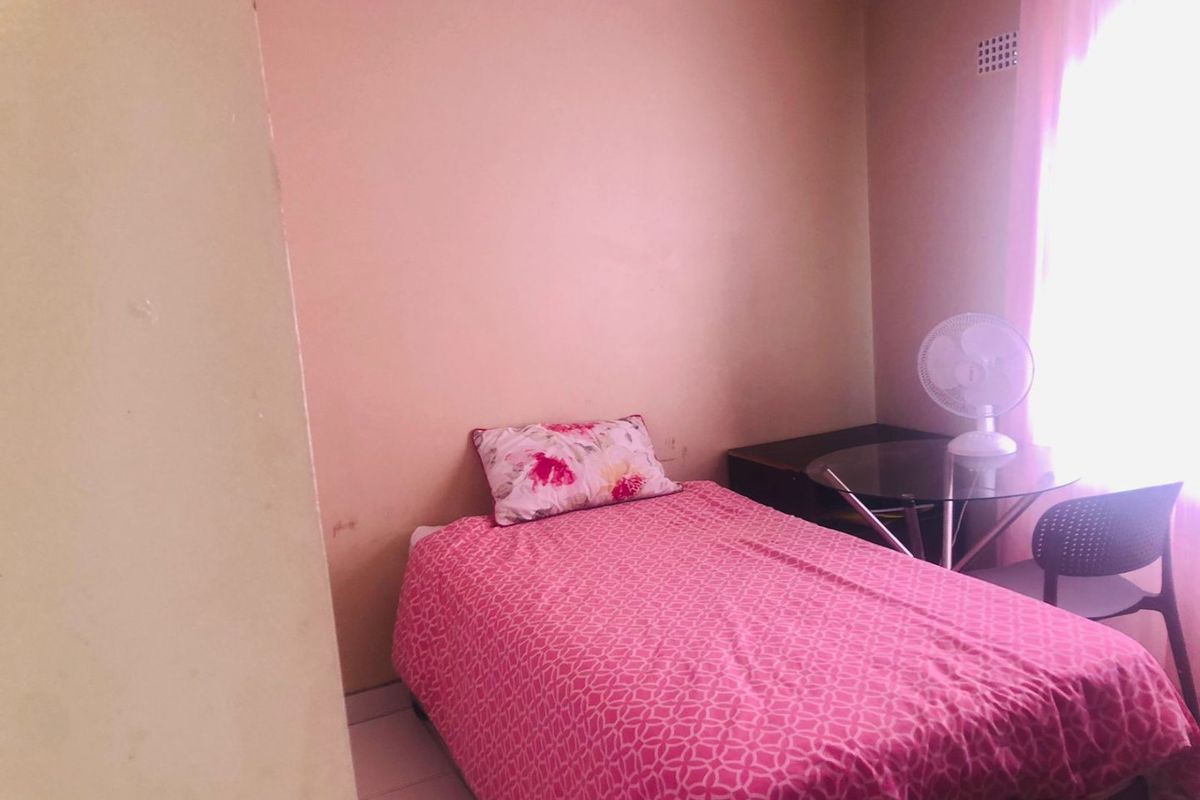 2 Bedrooms, 1 Bathroom Apartment To Let In Umkumbaan, Durban - Photo 5