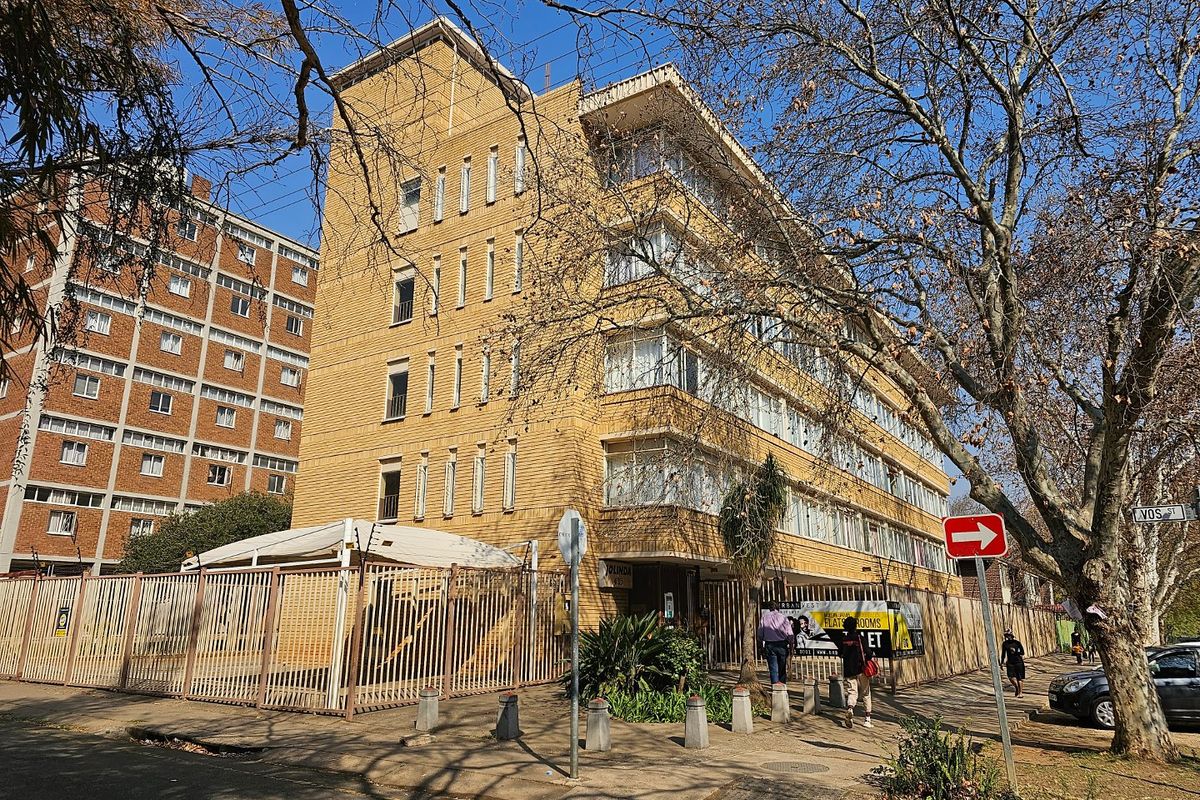 MEDIUM RESIDENTIAL BUILDING IN SUNNYSIDE EAST - WELL MAINTAINED WITH 20 X FLATS - Photo 2