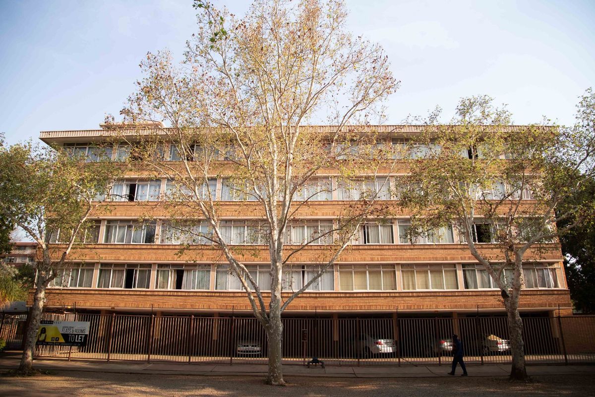 MEDIUM RESIDENTIAL BUILDING IN SUNNYSIDE EAST - WELL MAINTAINED WITH 20 X FLATS - Photo 4