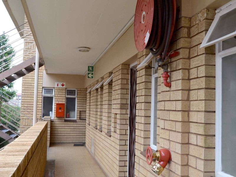 MEDIUM RESIDENTIAL BUILDING IN SUNNYSIDE EAST - WELL MAINTAINED WITH 20 X FLATS - Photo 7