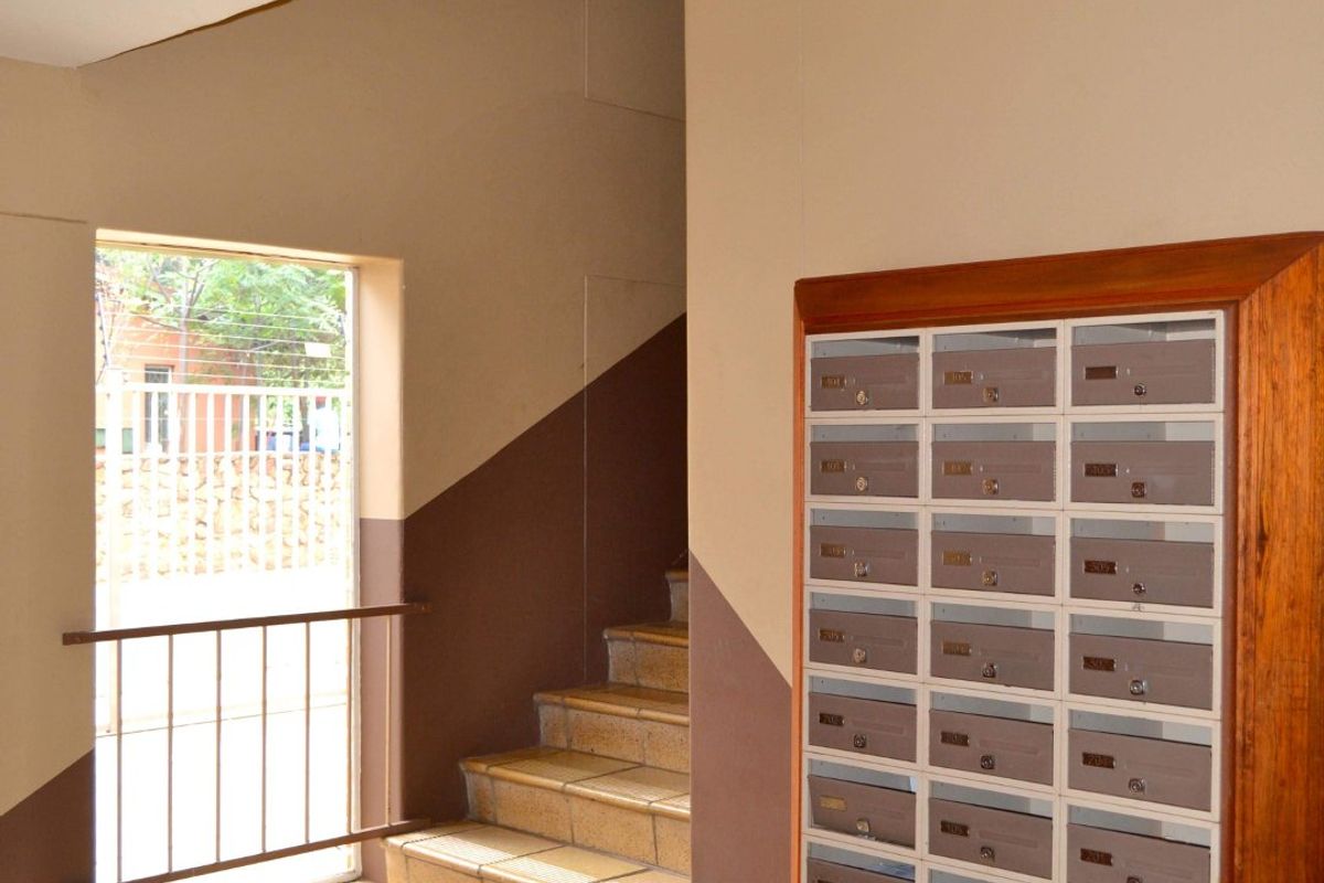 MEDIUM RESIDENTIAL BUILDING IN SUNNYSIDE EAST - WELL MAINTAINED WITH 20 X FLATS - Photo 5