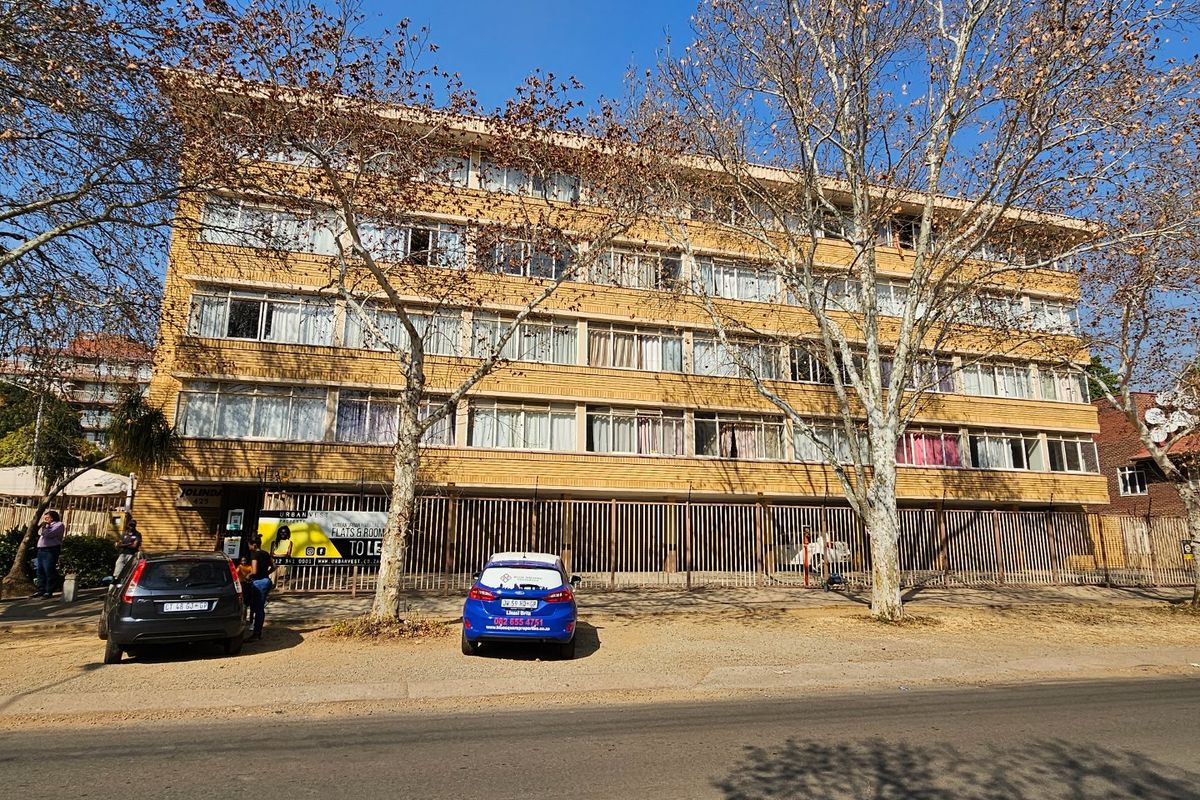 MEDIUM RESIDENTIAL BUILDING IN SUNNYSIDE EAST - WELL MAINTAINED WITH 20 X FLATS - Photo 3