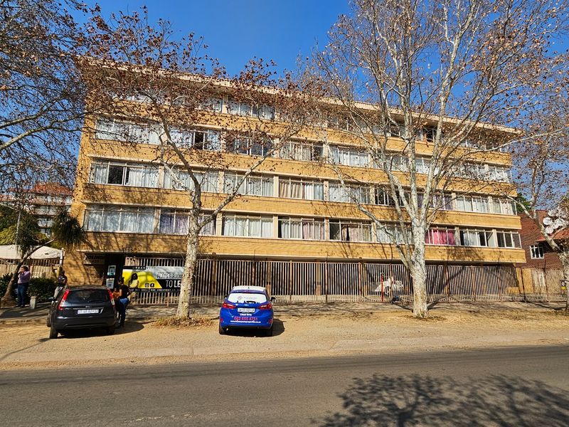 MEDIUM RESIDENTIAL BUILDING IN SUNNYSIDE EAST - WELL MAINTAINED WITH 20 X FLATS - Photo 3