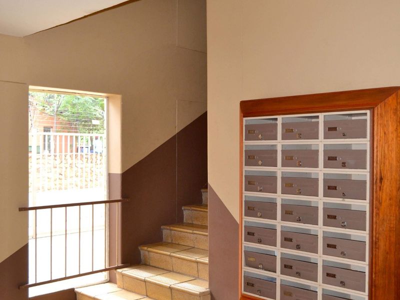 MEDIUM RESIDENTIAL BUILDING IN SUNNYSIDE EAST - WELL MAINTAINED WITH 20 X FLATS - Photo 5
