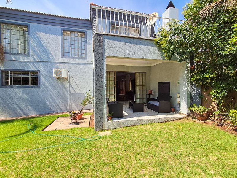 Immaculate 3-Bedroom Cluster with Private Garden in Secure Estate - Photo 4