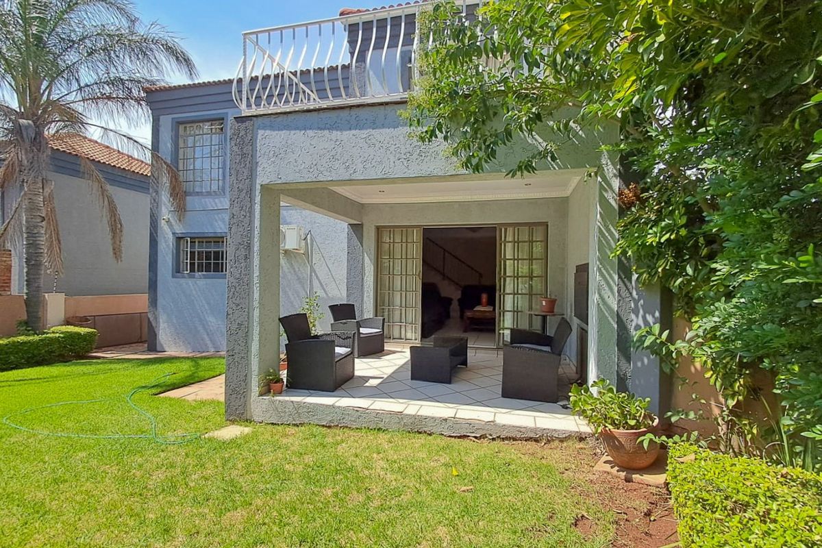 Immaculate 3-Bedroom Cluster with Private Garden in Secure Estate - Photo 5