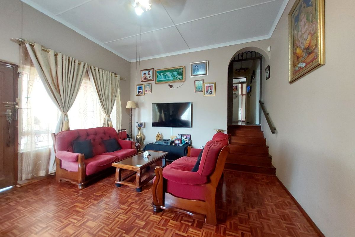 4 Bedroom House for Sale, Stanger Heights - Photo 3