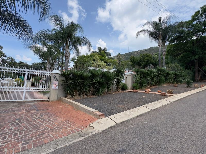 ALL IN SALE!! 7 units on Investment Property in Pretoria Noord - Photo 1