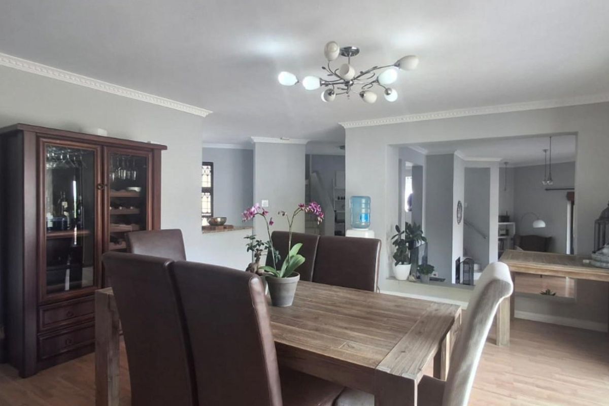 4 Bedroom Family Home for Sale | Kloofendal, Roodepoort - Photo 3