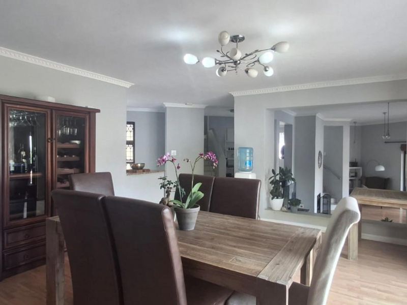 4 Bedroom Family Home for Sale | Kloofendal, Roodepoort - Photo 3