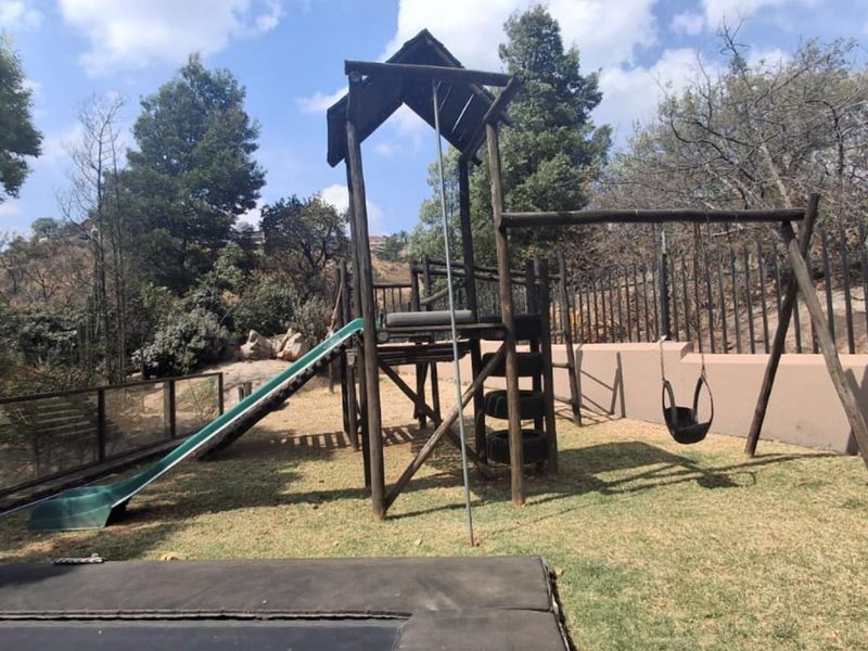 4 Bedroom Family Home for Sale | Kloofendal, Roodepoort - Photo 8