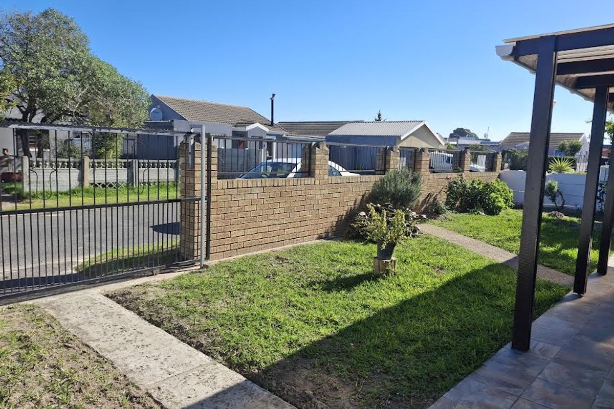 MOVE IN READY - Photo 5