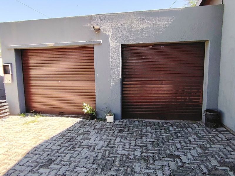 4 Bedroom Family Home for Sale in Vanderbijlpark SW 1 - Photo 4