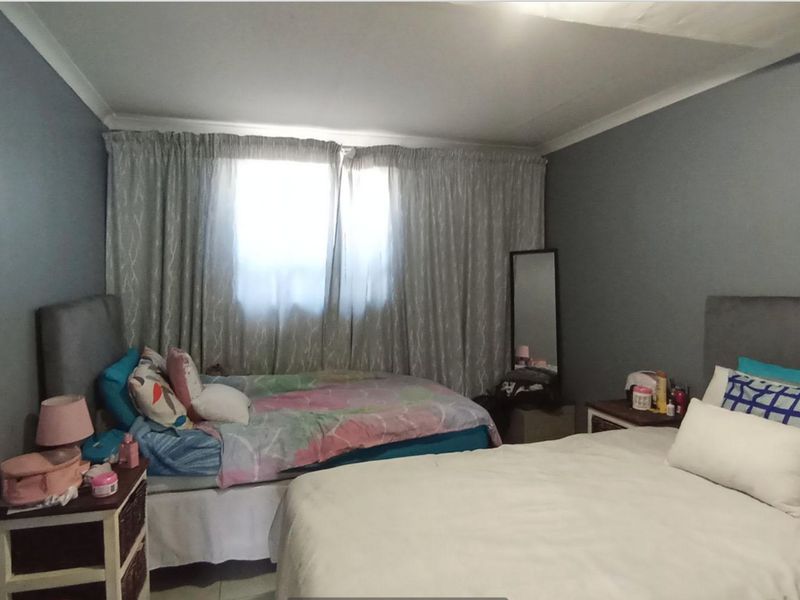 3 Bedrooms house for Sale in Riverside View - Photo 6