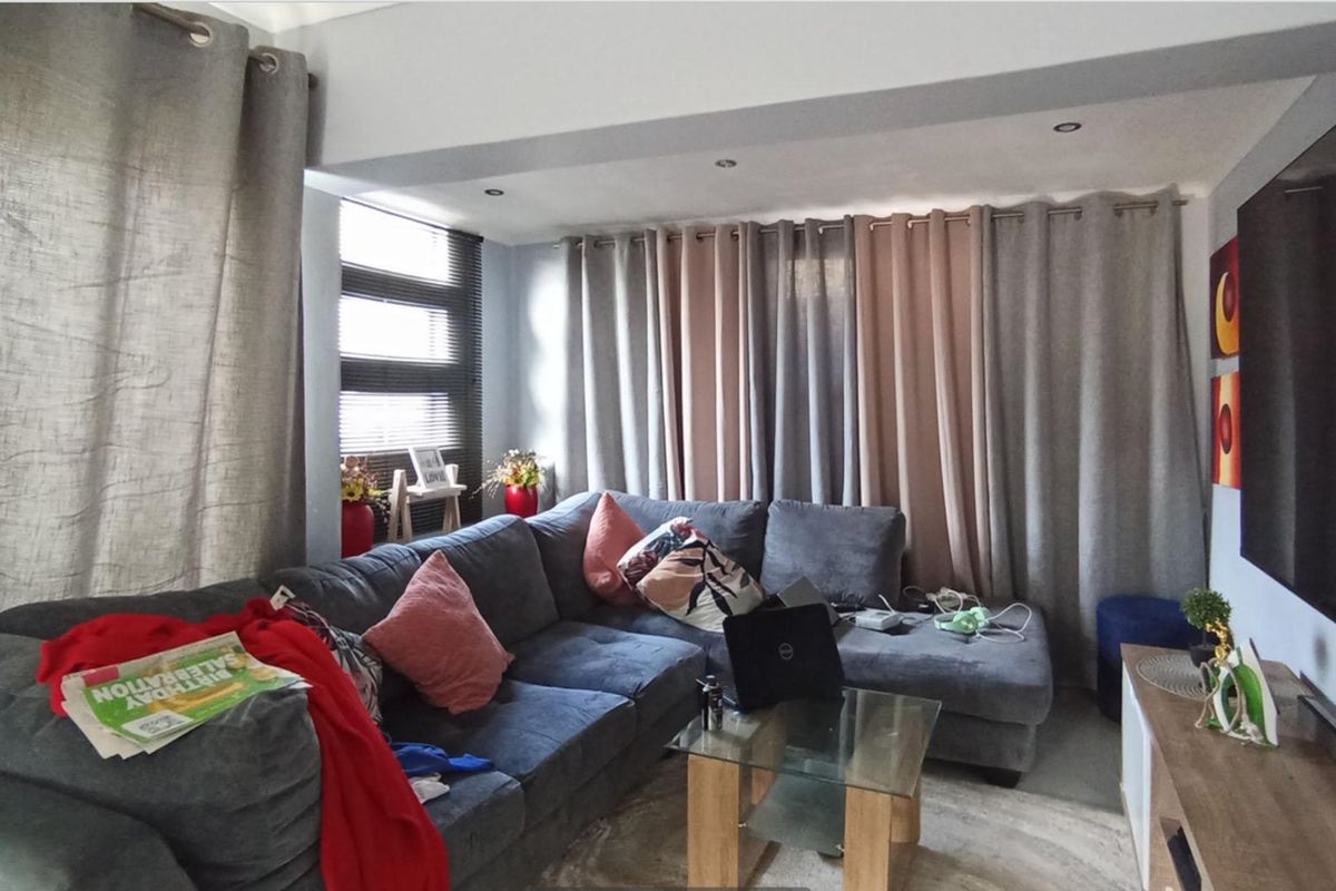 3 Bedrooms house for Sale in Riverside View - Photo 3