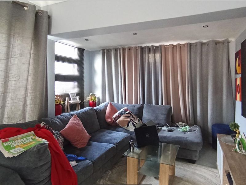 3 Bedrooms house for Sale in Riverside View - Photo 3