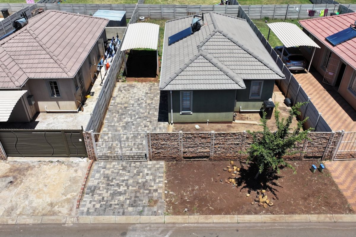 Stunning 3Bedroom House for Sale in Sky City - Photo 2