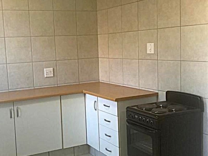 1 BED 1 BATH APARTMENT TO LET IN VICTORY PARK - Photo 3