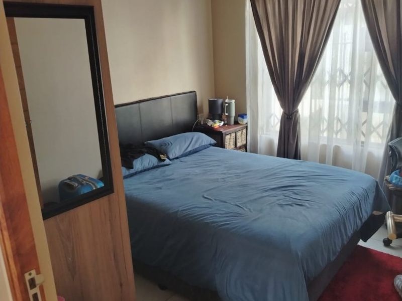 Stylish Modern Living in the Heart of Arcata - Photo 9