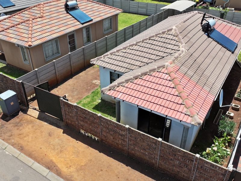 Spacious 3Bedroom House for Sale in Sky City - Photo 3