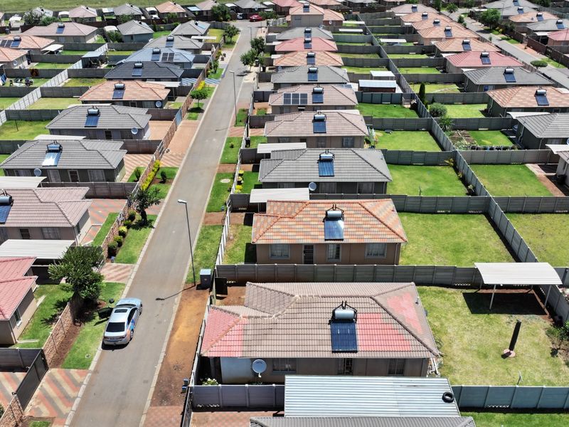 Spacious 3Bedroom House for Sale in Sky City - Photo 7