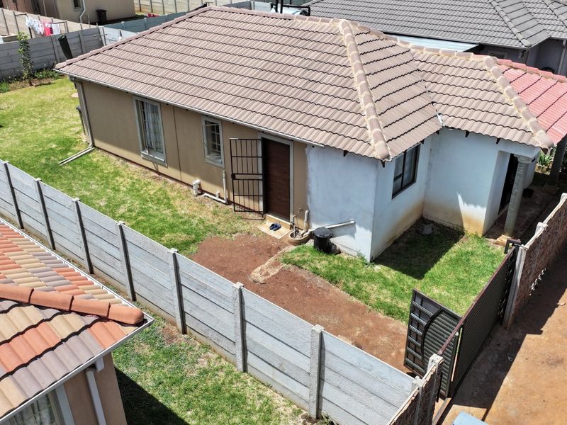 Spacious 3Bedroom House for Sale in Sky City - Photo 6