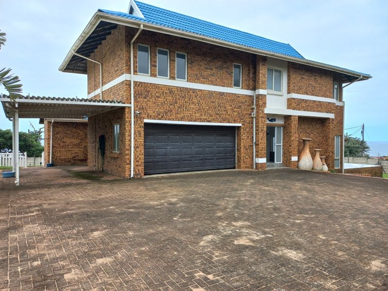 Georgeous 4 bedroom Home with breathtaking Sea Views Leisure Bay - Photo 2
