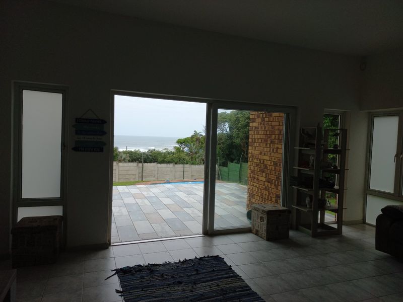 Georgeous 4 bedroom Home with breathtaking Sea Views Leisure Bay - Photo 5