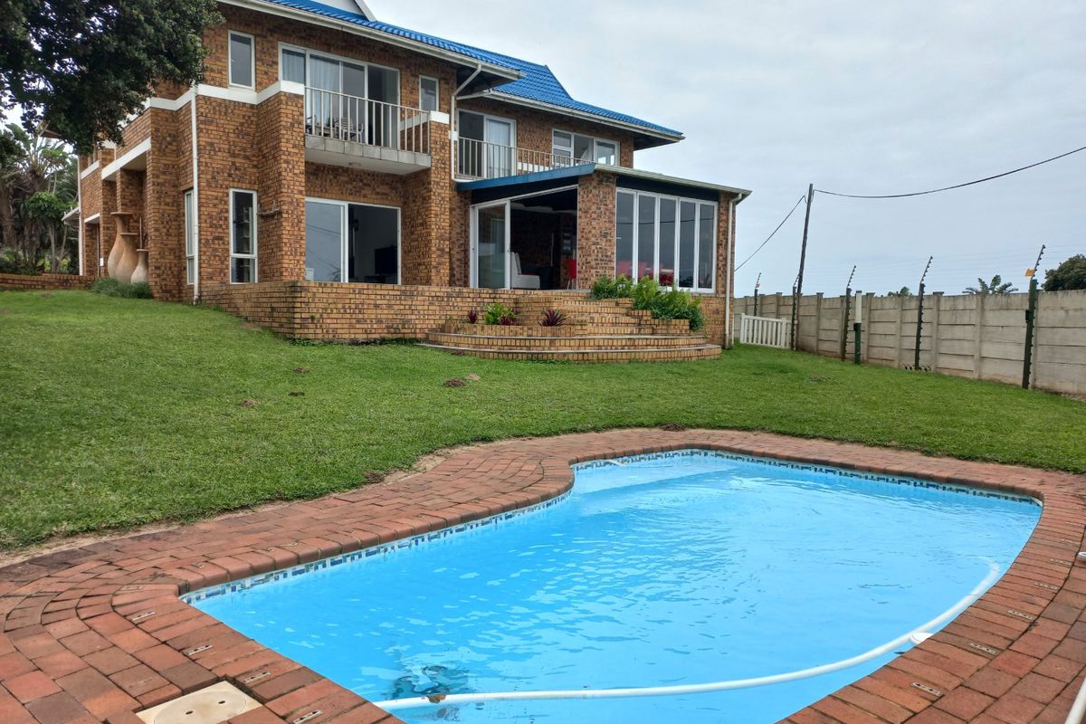 Georgeous 4 bedroom Home with breathtaking Sea Views Leisure Bay - Photo 3