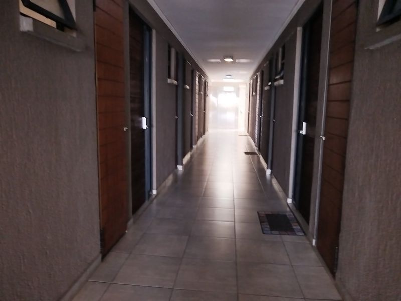 Cozy Bachelor To Let  - Photo 4