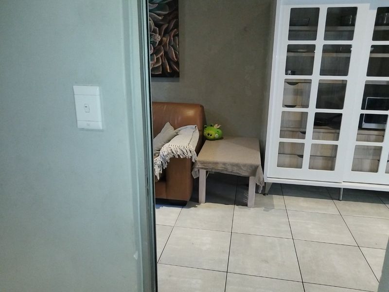 Stunning 1 Bedroom Apartment for sale  - Photo 3