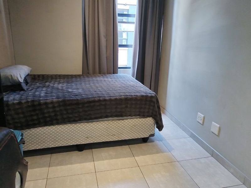 Stunning 1 Bedroom Apartment for sale  - Photo 2