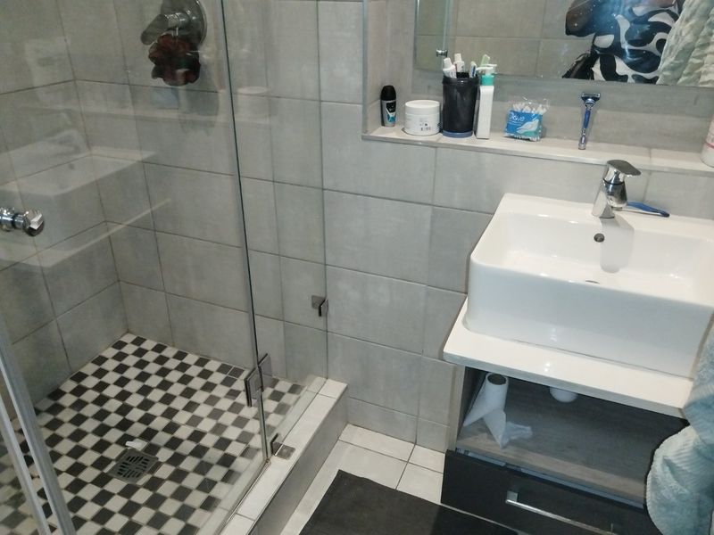 Stunning 1 Bedroom Apartment for sale  - Photo 10