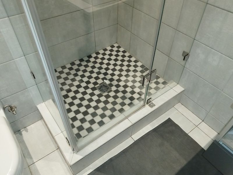 Stunning 1 Bedroom Apartment for sale  - Photo 9